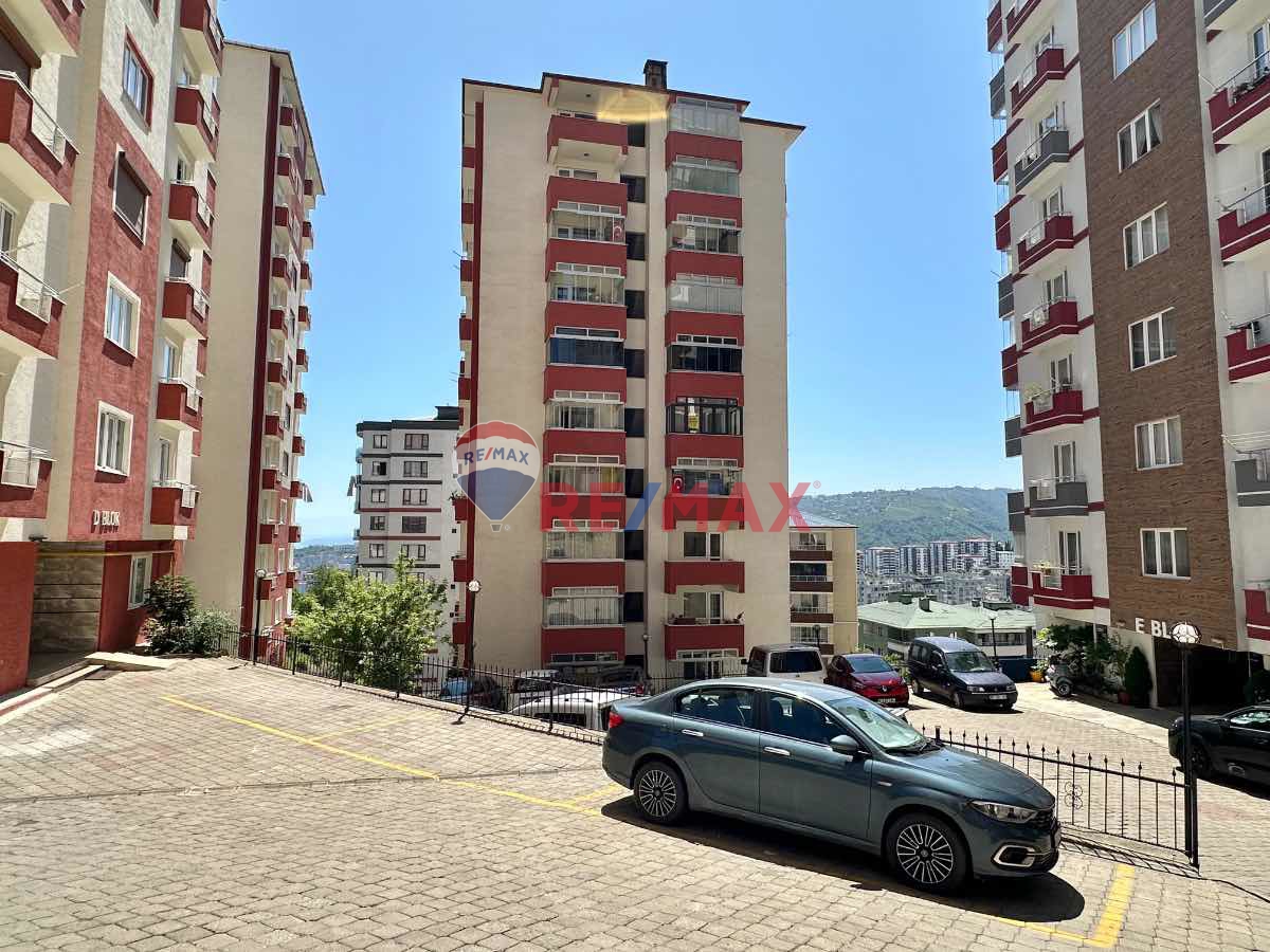 ÇUKURÇAYIRDA KIRALIK 3+1 DAIRE