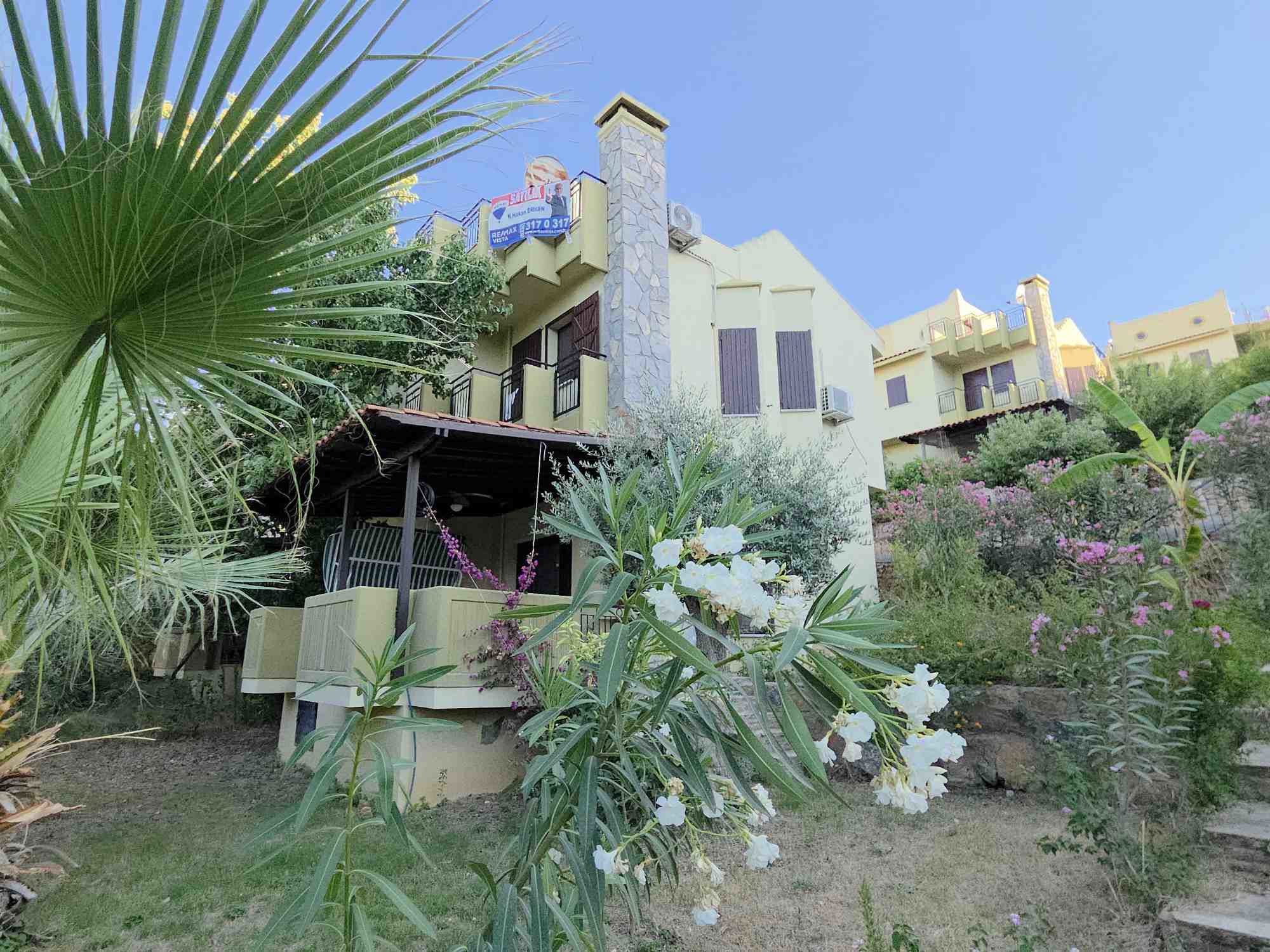 DENİZE SIFIR SİTE İÇİNDE 3+1 MASRAFSIZ SATILIK VİLLA MİLAS KIYIKIŞLACIK