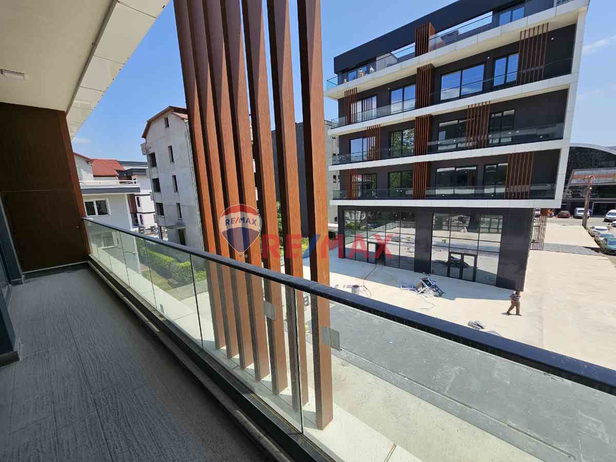 YAHYA KAPTAN İBF OFFICE'DE KIRALIK 85 M2 HAZIR YAPILI BÜRO OFIS