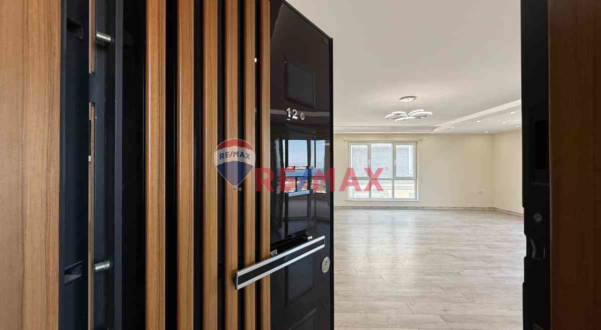 HALİTPAŞA MAH. PANORAMİK DENİZ MANZARALI 4+1 230 M2 DUBLEKS DAİRE
