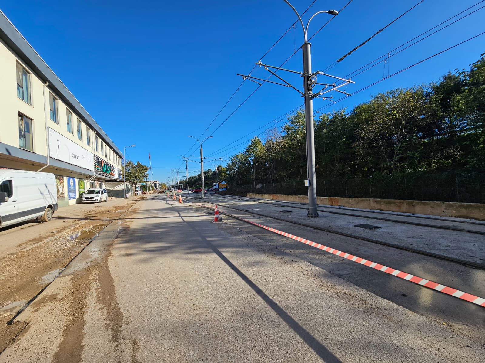 İZMIT ALIKAHYA MERKEZ MAH. CADDE ÜZERI DEVREN KIRALIK BÜRO OFIS