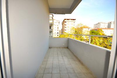 MALTEPE BAĞLARBAŞI MERK LOKASYON ASANSÖRLÜ DEPOZİTOSUZ 3+1 DAİRE