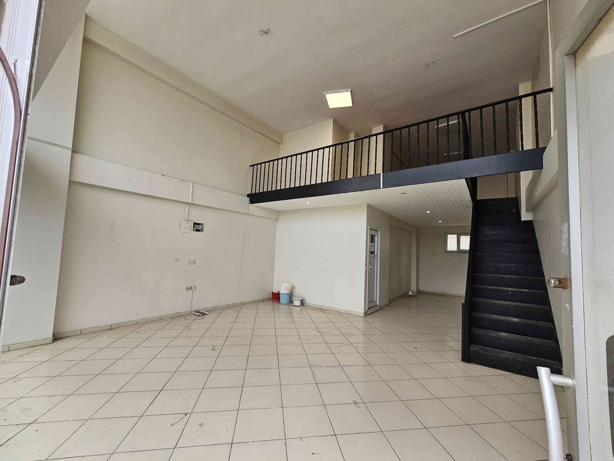 PENDİK YENİ BEŞEDİYE BİNASI YANINDA 150 M2 3 KAT OFİS DÜKKAN