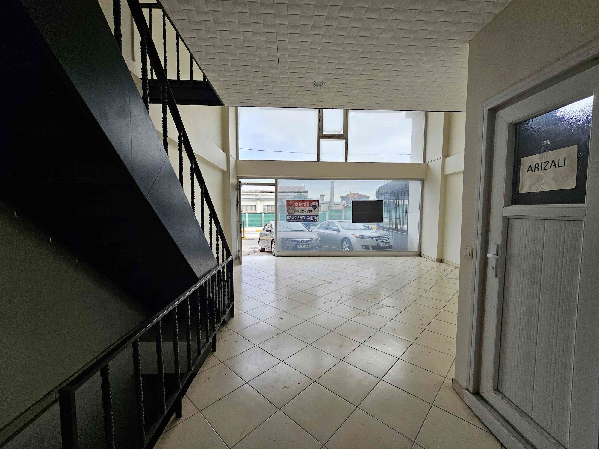 PENDİK YENİ BEŞEDİYE BİNASI YANINDA 150 M2 3 KAT OFİS DÜKKAN