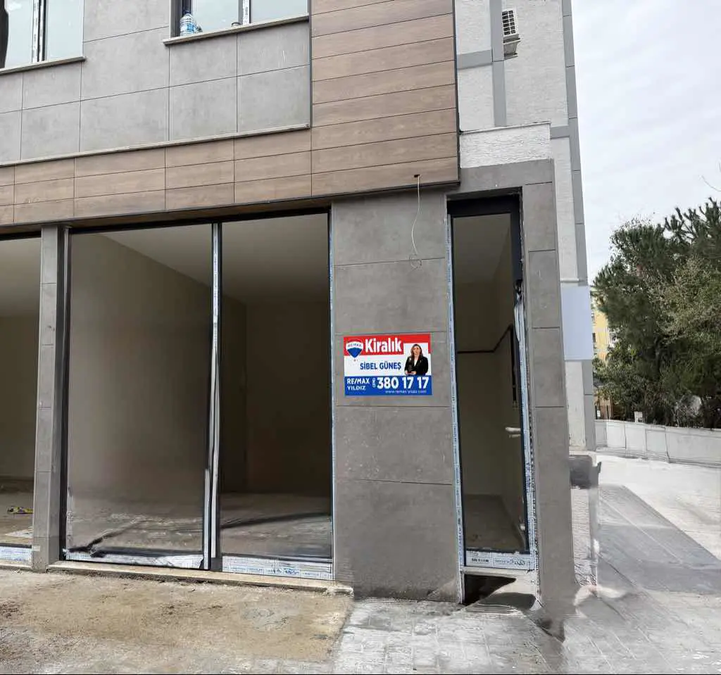 KOZYATAĞI MERCAN SOKAKDA KİRALIK SIFIR DÜKKAN