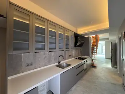 BÜYÜKÇEKMECE FATİH MAHALLESİ SATILIK 5+2 LÜKS VİLLA