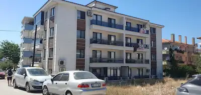 AYVALIK ALIÇETINKAYA'DA SATILIK ASANSÖRLÜ DAIRE