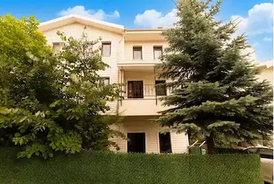 DODURGA'DA SITE İÇERISINDE 5+2 SATILIK VILLA / REMAX ENBATI