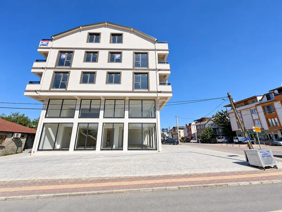 KARTEPE BARBAROS CADDESINDE KIRALIK 3+1 ÇATI DUBLEKSI OTOPARKLI