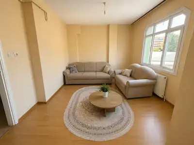 KÜÇÜKÇEKMECE SAFRA'DA SATILIK 2+1 DAİRE | KİRACILI