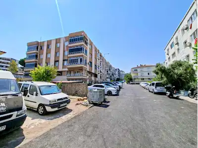 ALİAĞA KURTULUŞ İZSU KARŞISI 3+1 BAHÇE KATI | 125 M² NET | 3 BALKONLU | SATILIK DAİRE