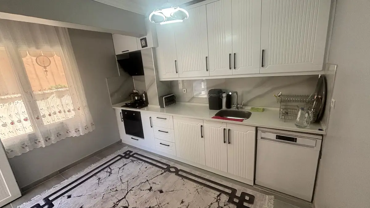 ALİAĞA KÜLTÜR MAH’DE 3+1, 120 M² BRÜT | GİRİŞ KAT | 4 CEPHELİ | BALKONLU