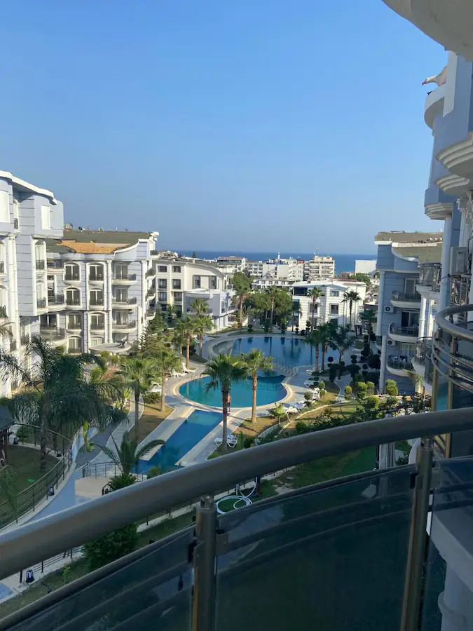 ALTINKUM’DA DENİZE 200 METRE, KAPALI OTOPARKLI, 3+1 DUBLEKS