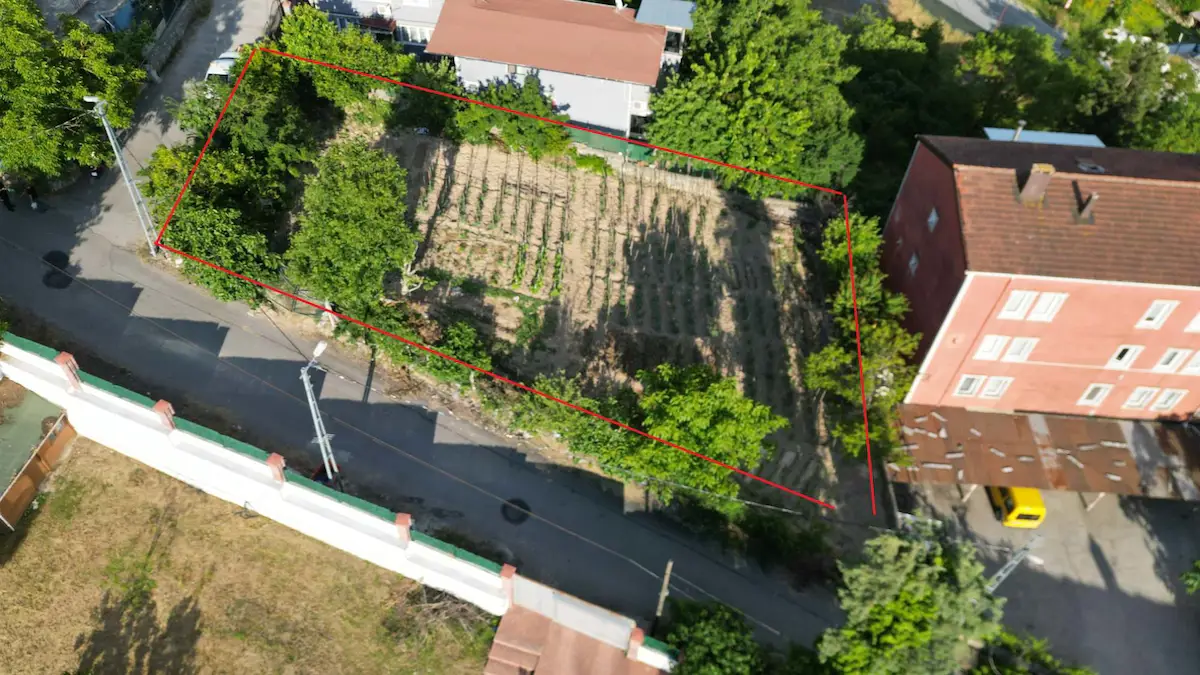 BEYKOZ ÇAVUŞBAŞI ÇENGELDERE'DE VILLA İMARLI 717M² ARSA