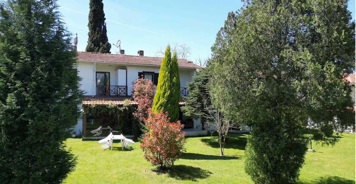 REMAX HÜR AYFER SEVER'DEN SATILIK VİLLA KIRKPINAR GÖLDAĞ SİTESİ