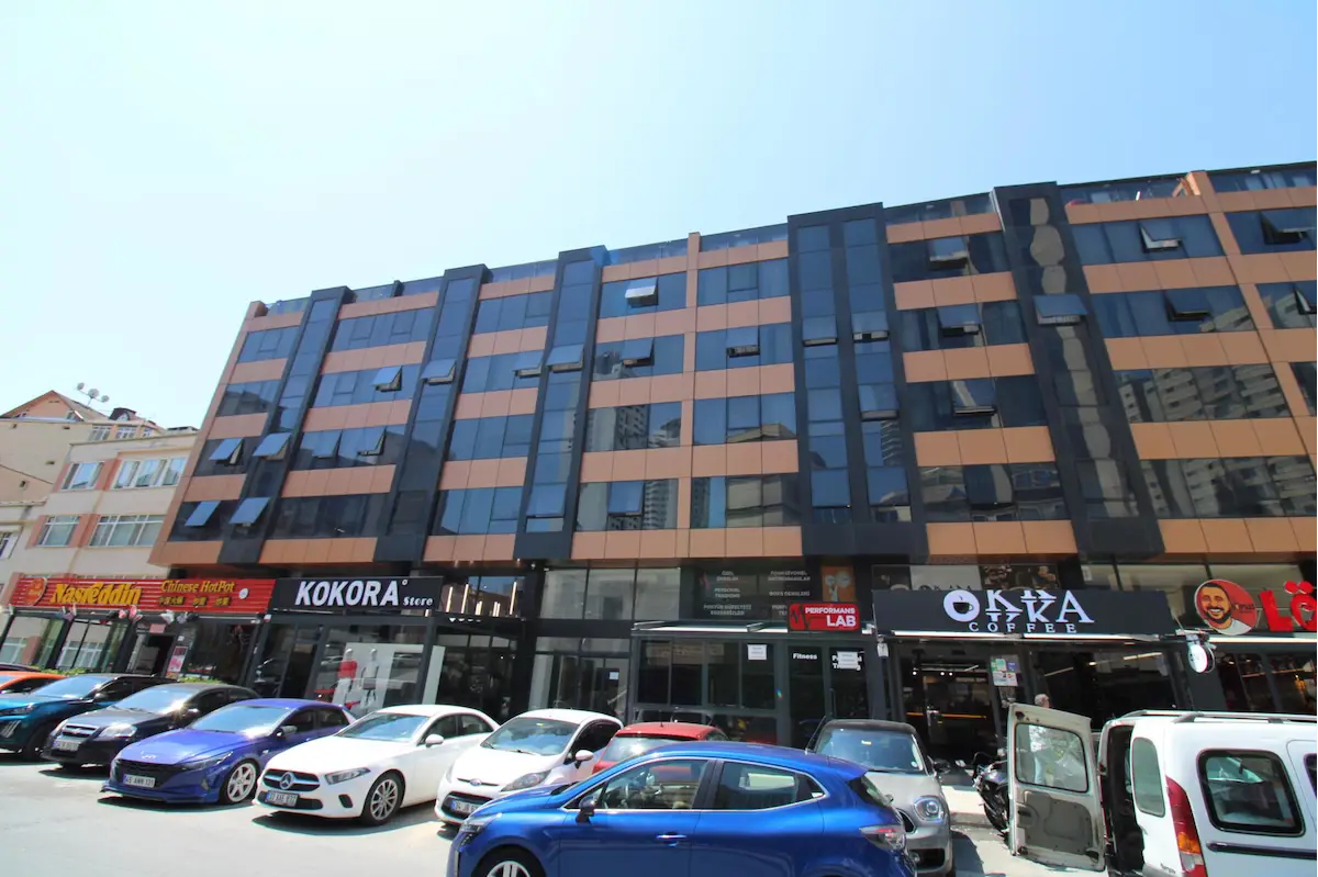 REMAX EBRU'DAN ÖZDİLEKPARK KANYON AVM ARKASI LEVENT POİNTTE 1+0 2