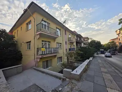 İNCESU MAH’DE BAHÇE KATI 1.5+1 KOMBİLİ KİRALIK DAİRE