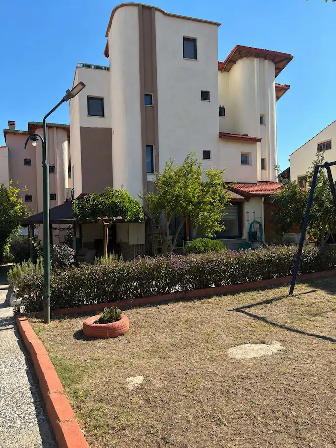 URLA ÇEŞMEALTI YILDIZ SITESI'NDE TERASLI 4+1 VILLA