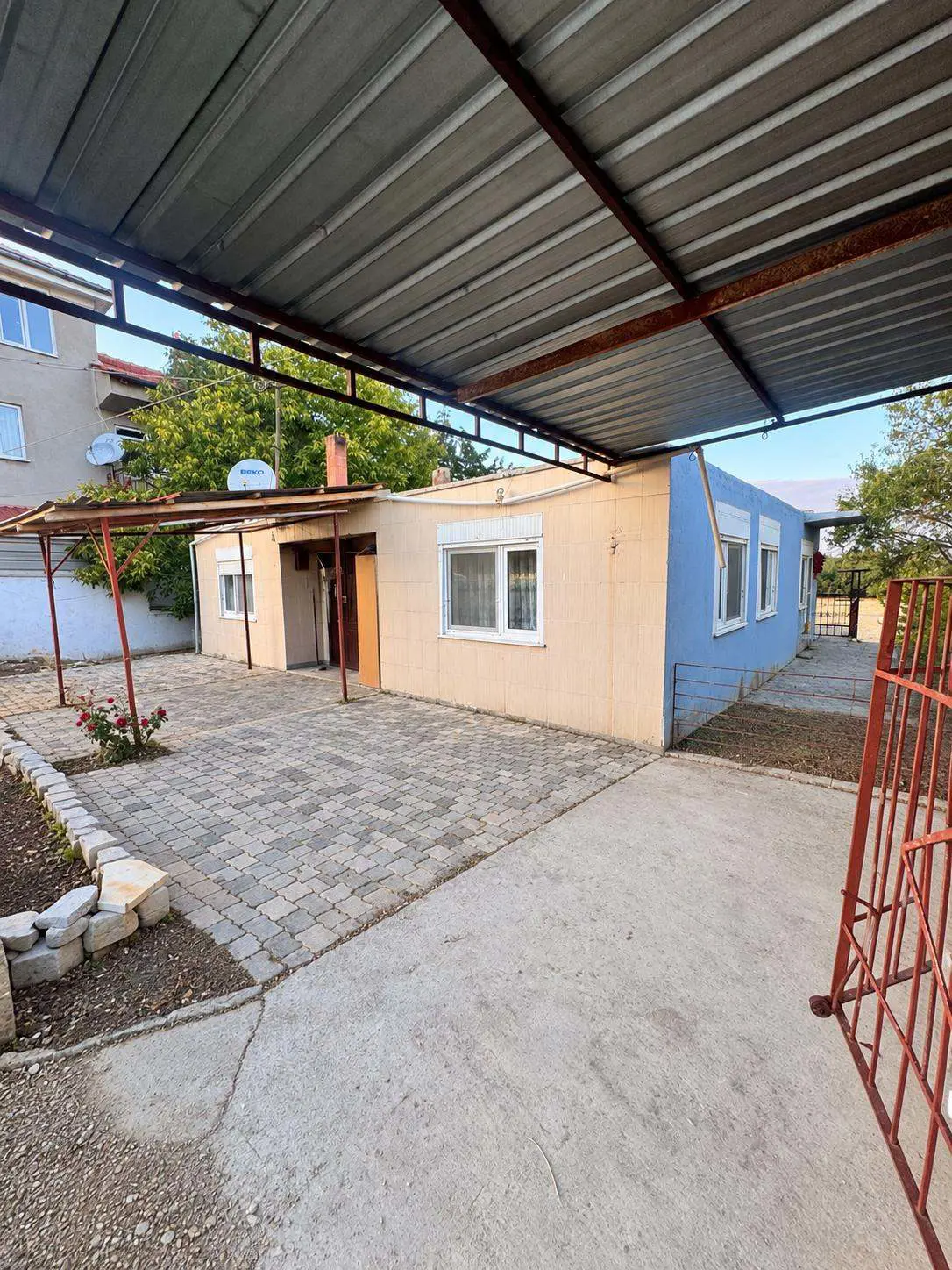Property image 8