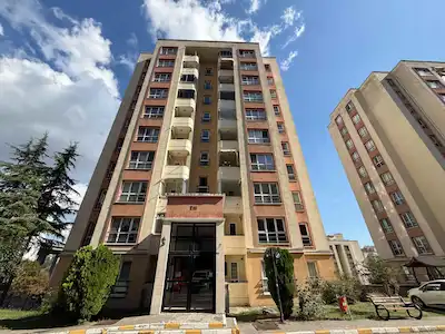 İZMIT KENT KONUT 3.ETAP SITE İÇERISINDE SATILIK 2+1 ARAKAT DAIRE