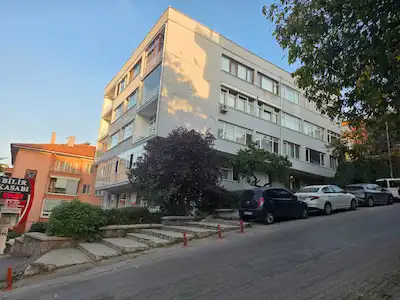 TUNALI BÜLTEN SOKAK  HERŞEY DAHİL KİRALIK MOBİLYALI  1+1