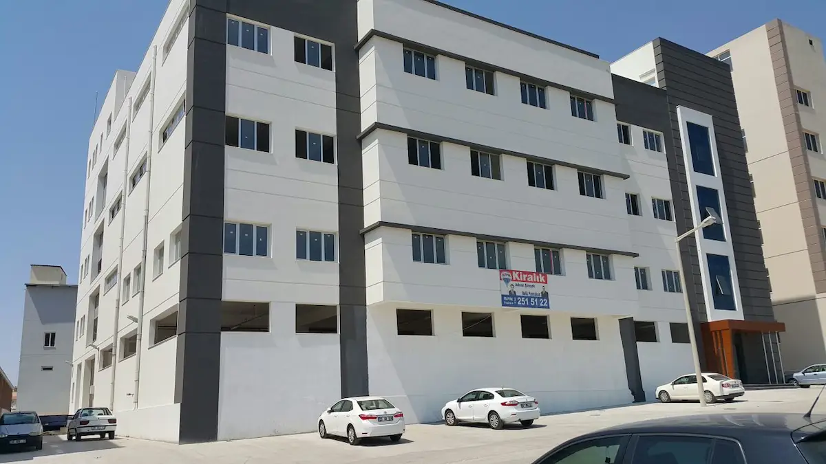 BUCA BEGOS OSB 1200 M² KIRALIK FABRIKA KATI İŞYERI DEPO