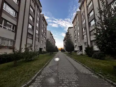 BAHAR OBA EVLERİNDE TADİLATLI BALKONLU SATILIK 3+1 DAİRE