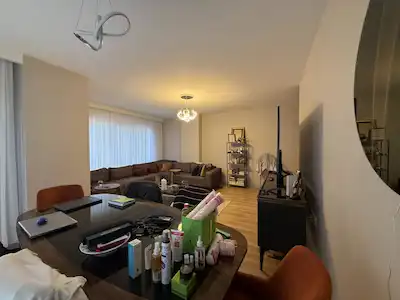 EYÜPSULTAN AKŞEMSETTİN MAHALLESİNDE SİTE İÇİNDE SATILIK DAİRE