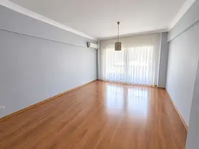 PROF.DR.YUSUF VARDAR SOKAKTA BAKIMLI KİRALIK 3+1 DAİRE